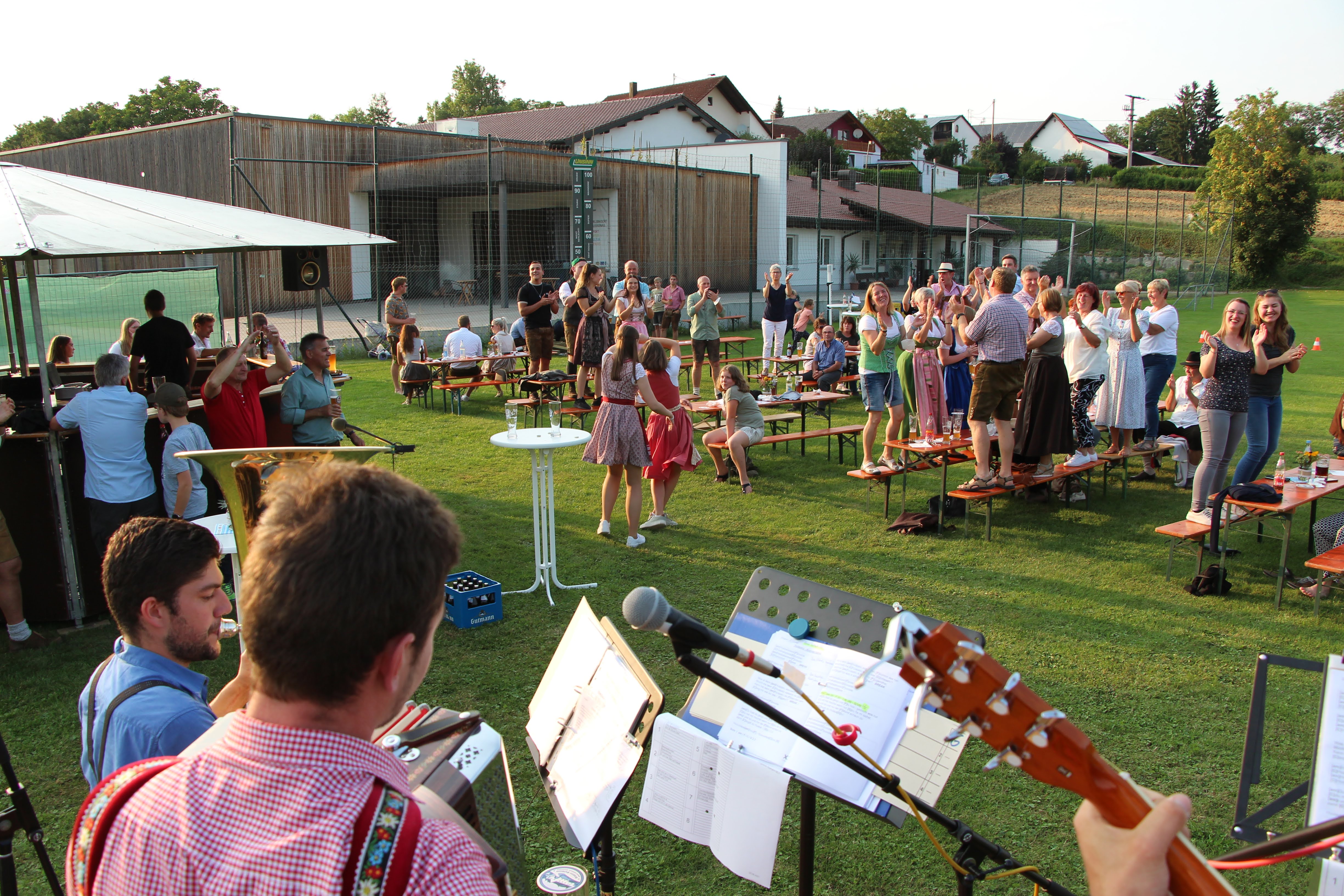 Partystimmung ist bei Sounds im Grünen garantiert