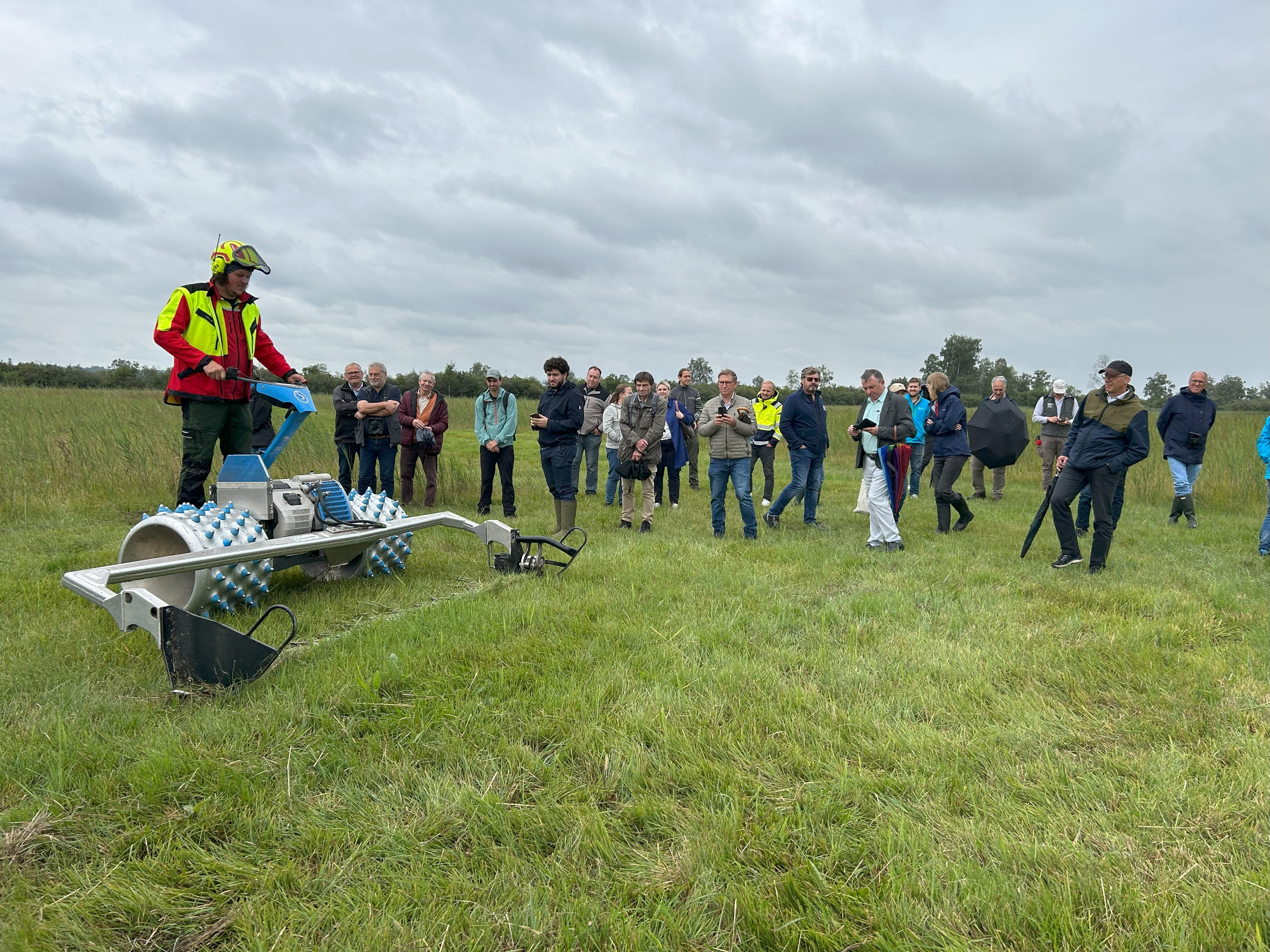 Mit einer Auftaktveranstaltung in der Mertinger Höll präsentierte der Land-schaftspflegeverband Donau-Ries sein neues Projekt „Moorvielfalt Mertinger und Obern-dorfer Ried“.
