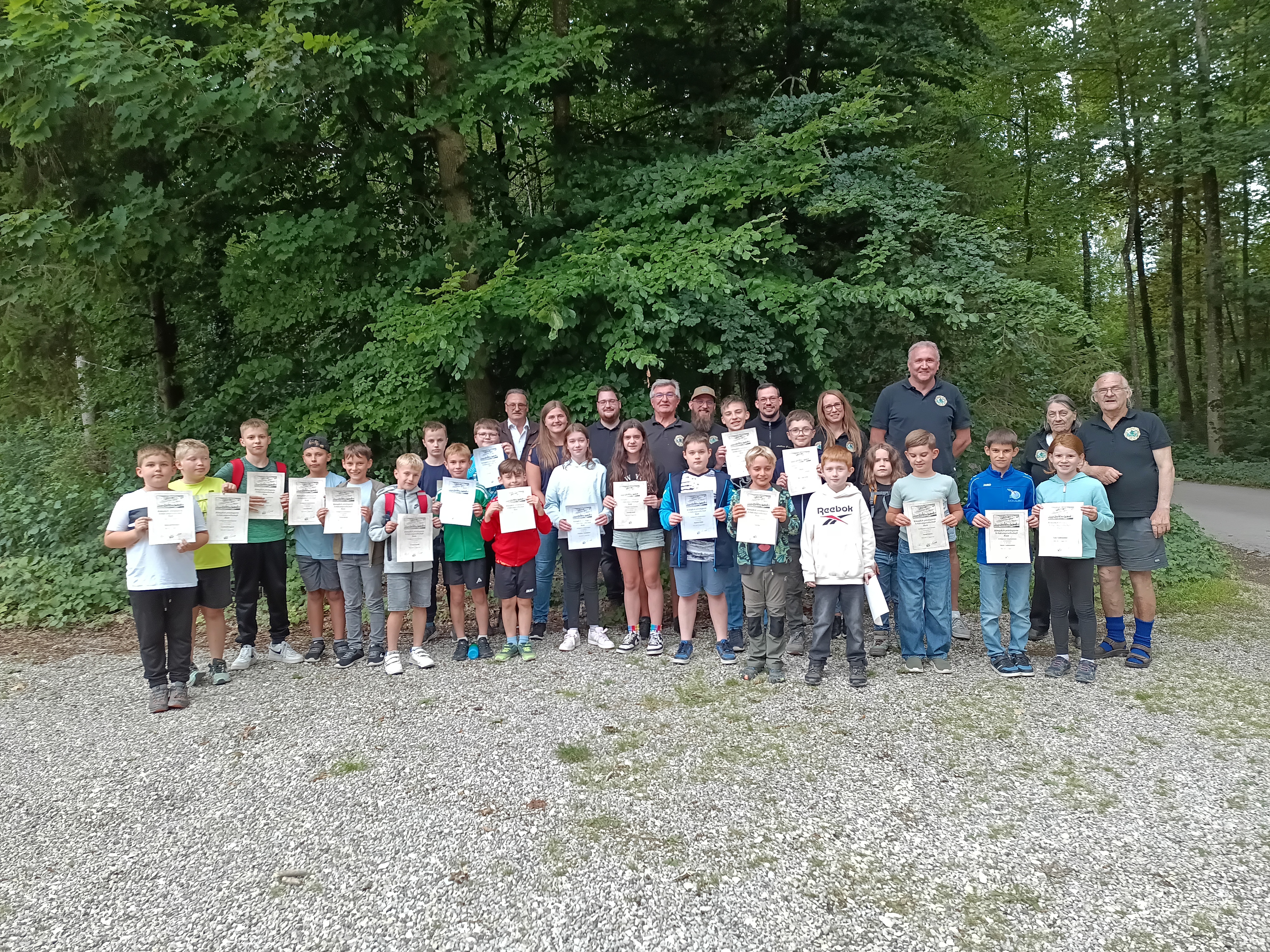 22 Kinder erlebten einen spannenden Tag bei den Königlich privilegierten Schützen Rain.