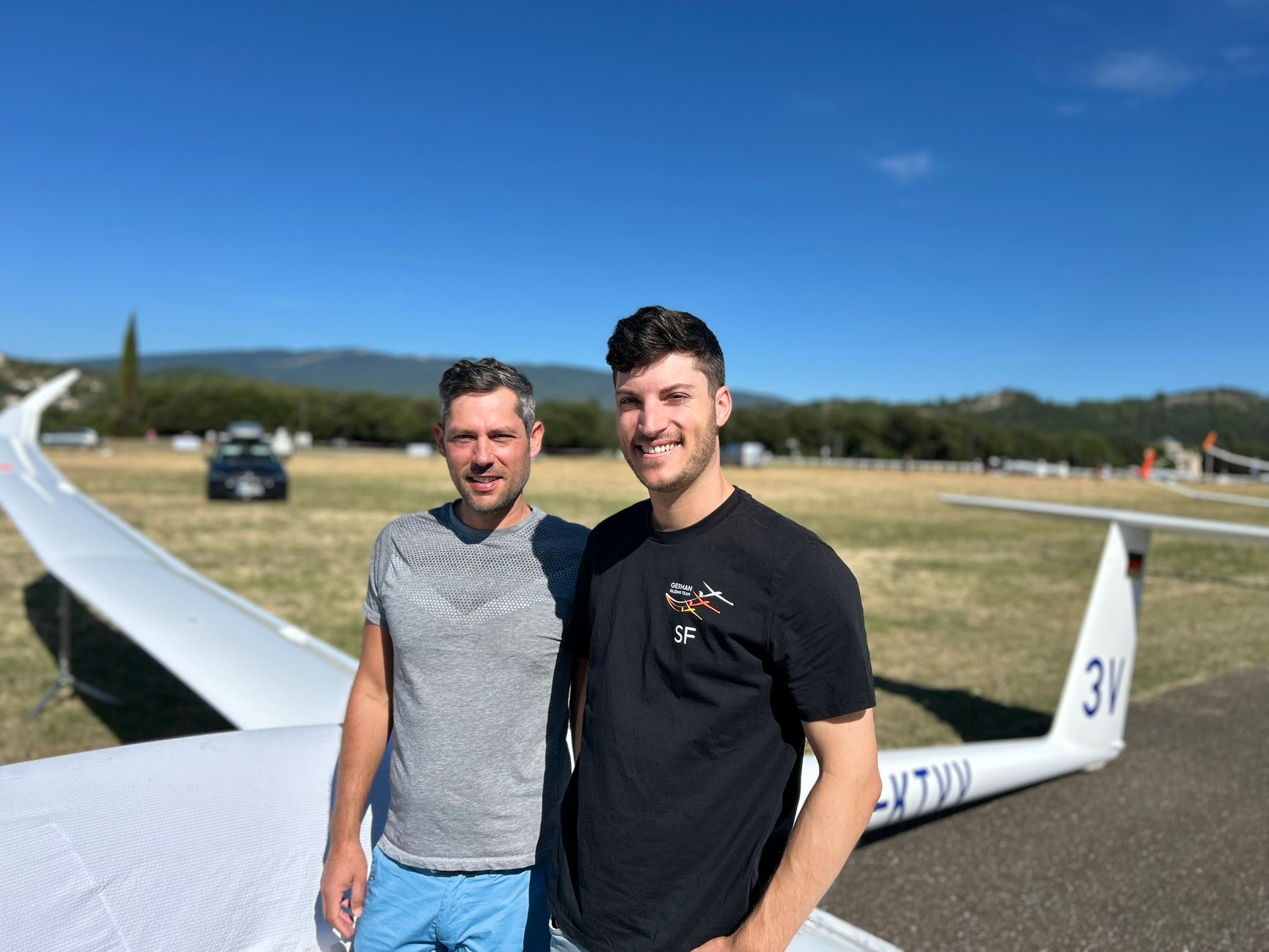 David Bauder (links) und Stefan Langer kämpften im südfranzösischen St. Auban um den WM-Titel beim Segelflug-Grand-Prix.