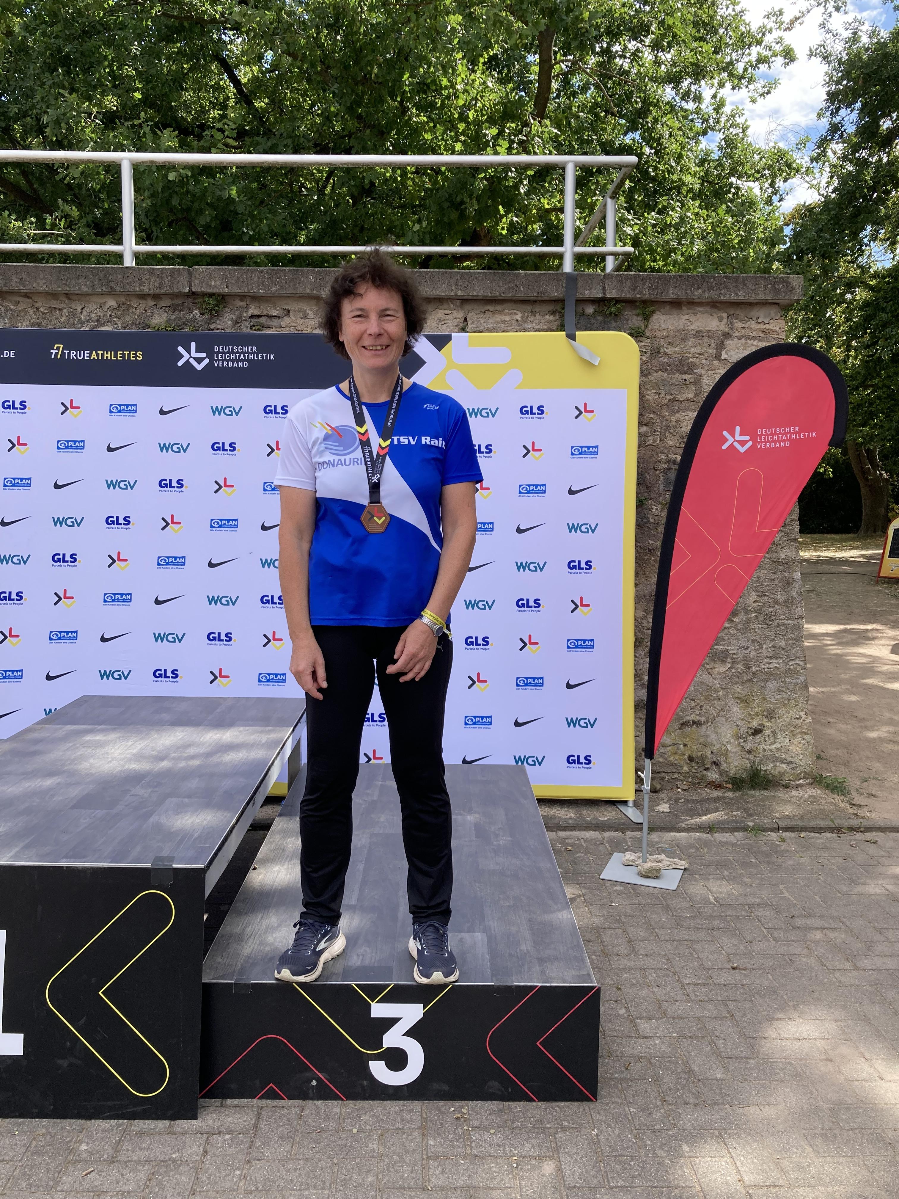 Karola Wollner bei den Deutschen Master Meisterschaften in Gotha auf Platz drei.