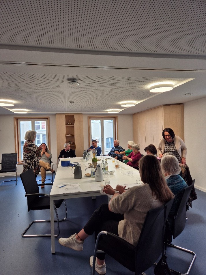 Die Besucherinnen und Besucher der Aromapflege hatten die Möglichkeit, wohltuende Düfte und neue Pflegeprodukte kennenzulernen.