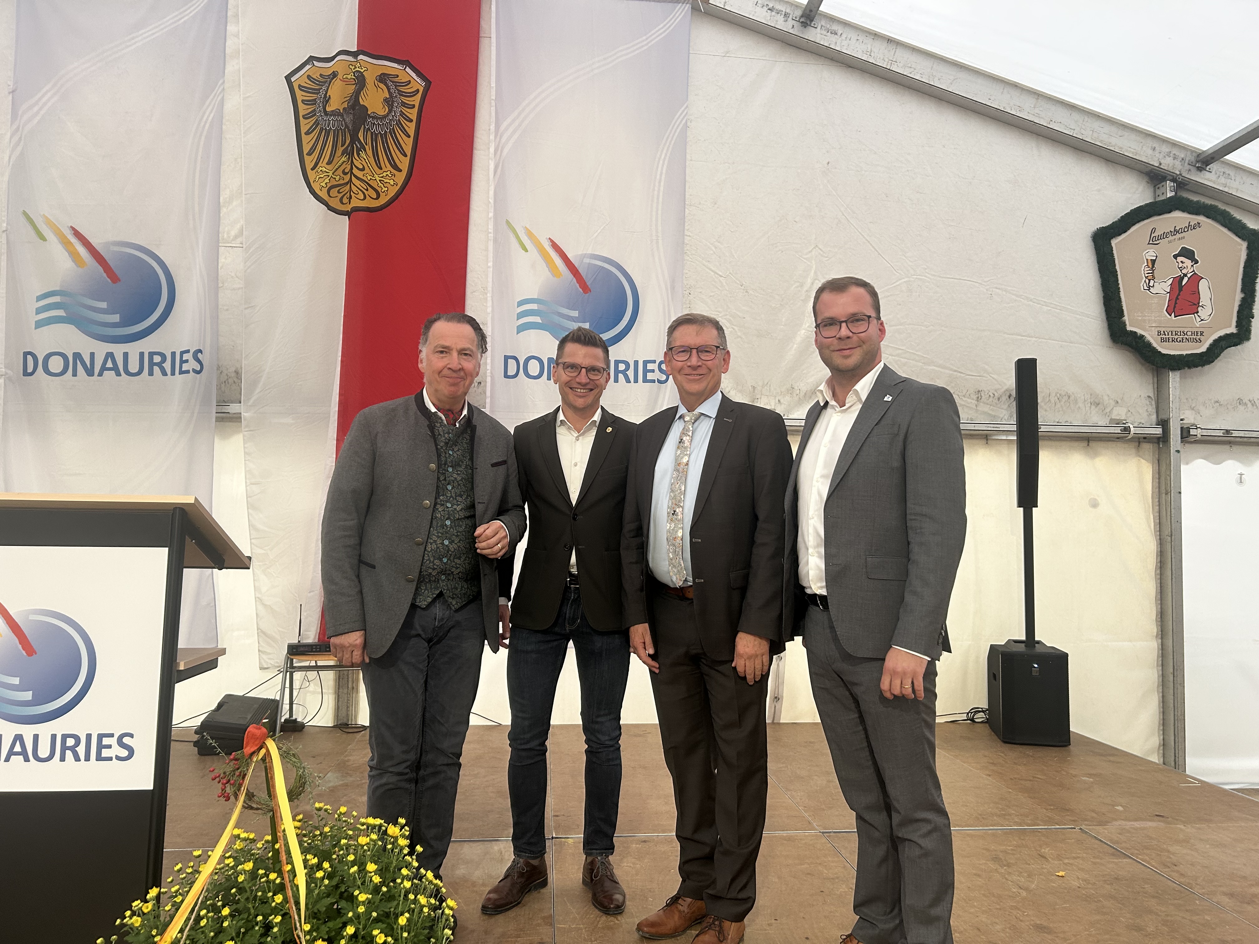 Eröffnung der 20. DONAURIES-Ausstellung mit Entertainer Johannes Warth, OB David Wittner, Landrat Stefan Rößle und Klemens Heininger (Leiter Stabstelle Kreisentwicklung und Nachhaltigkeit)