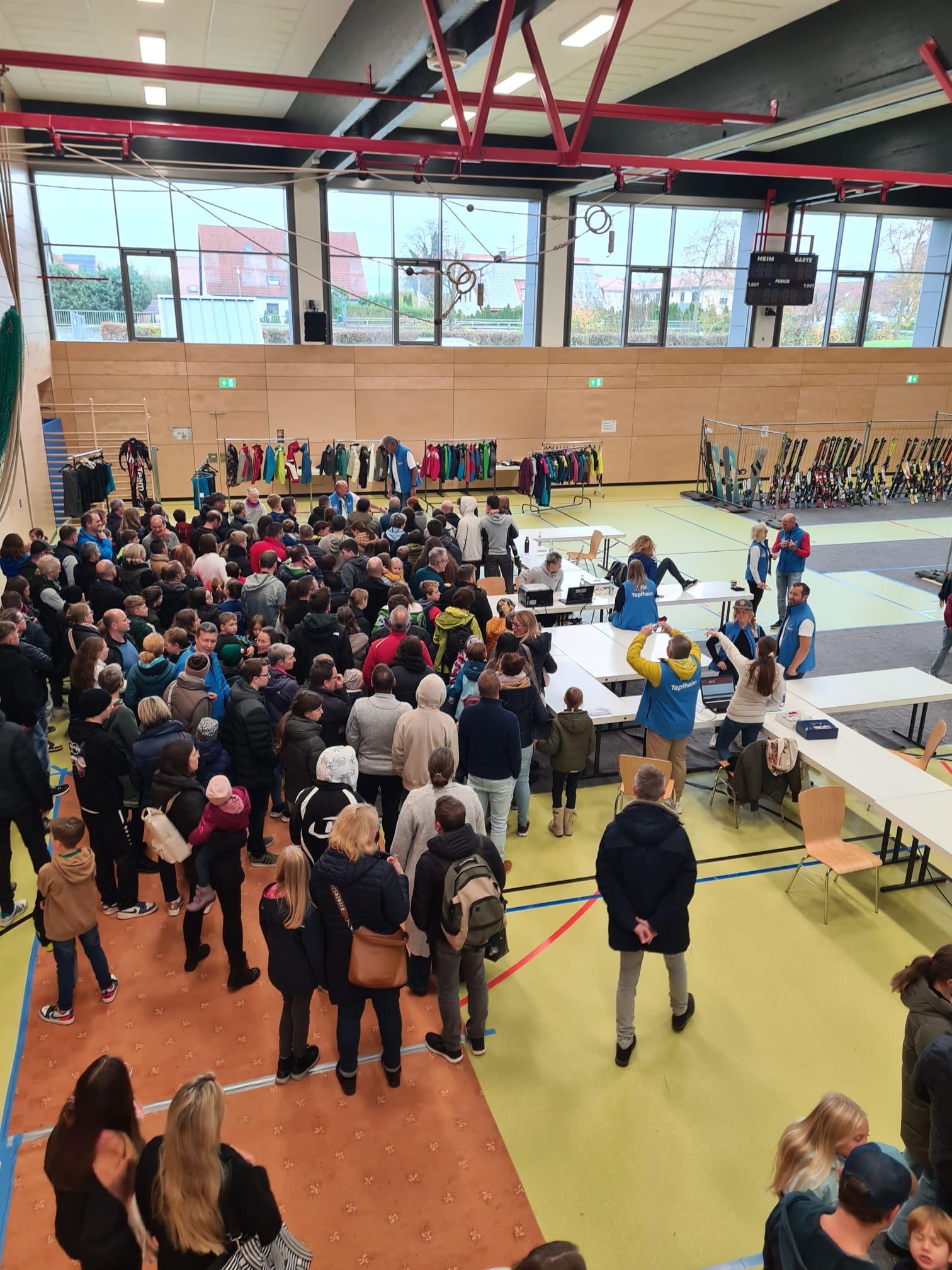 Skibasar in der Turnhalle in Tapfheim
