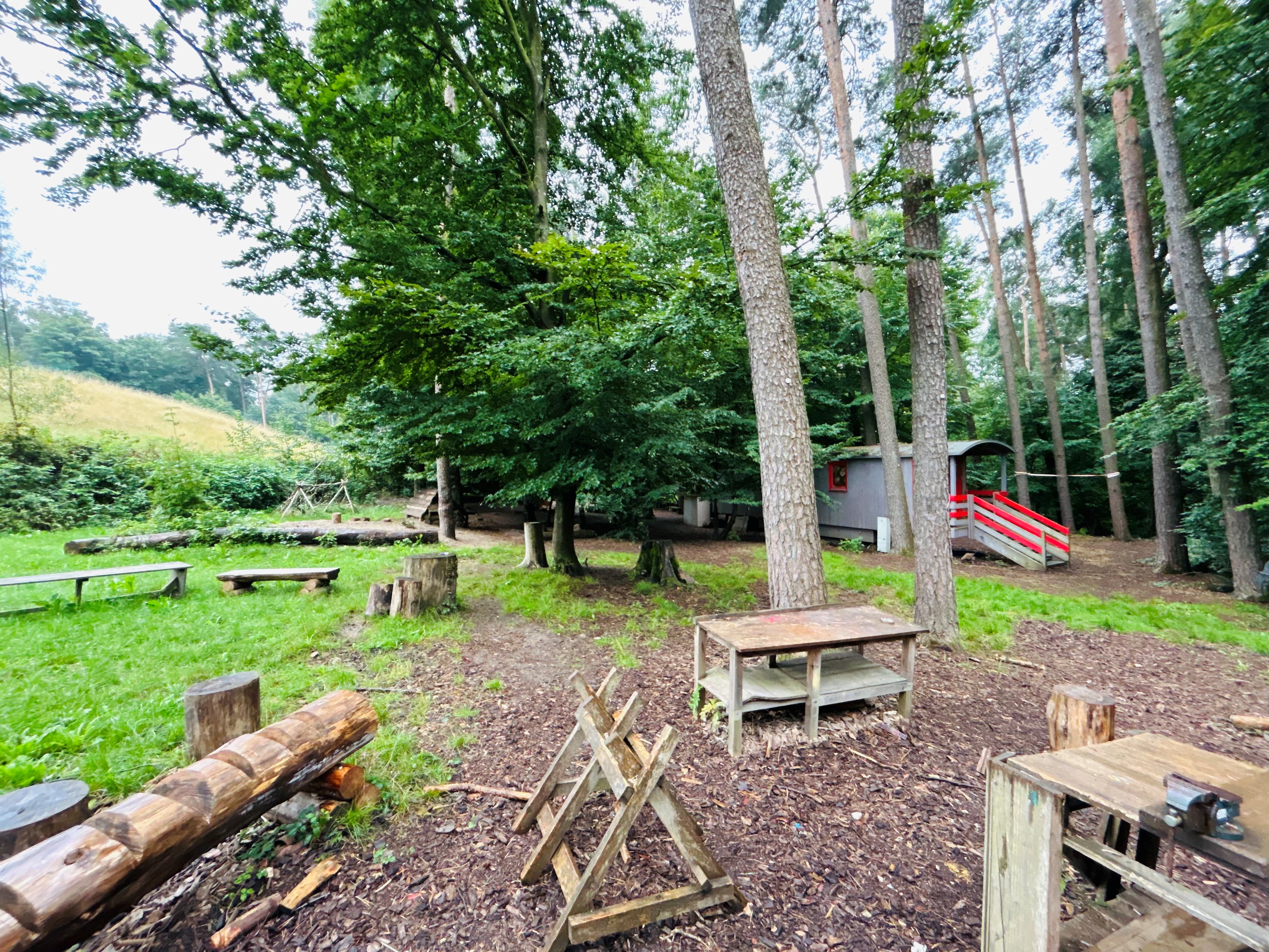 Der Waldkindergarten "Mandele Dachse" in Monheim.